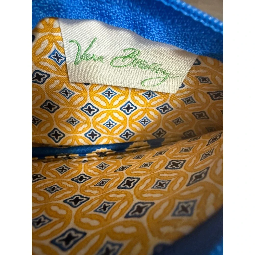 Vera Bradley Riviera Blue Zip ID Case Floral Quilted Cotton Wallet Blue Yellow
